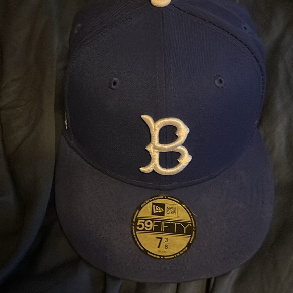 Size 7 3/8 Brooklyn Dodgers new era fitted hat - Picture 2 of 6